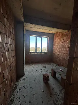 Satılır 1 otaqlı mənzil 60.4 m²