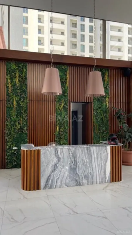 Satılır 10 otaqlı mənzil 470 m²