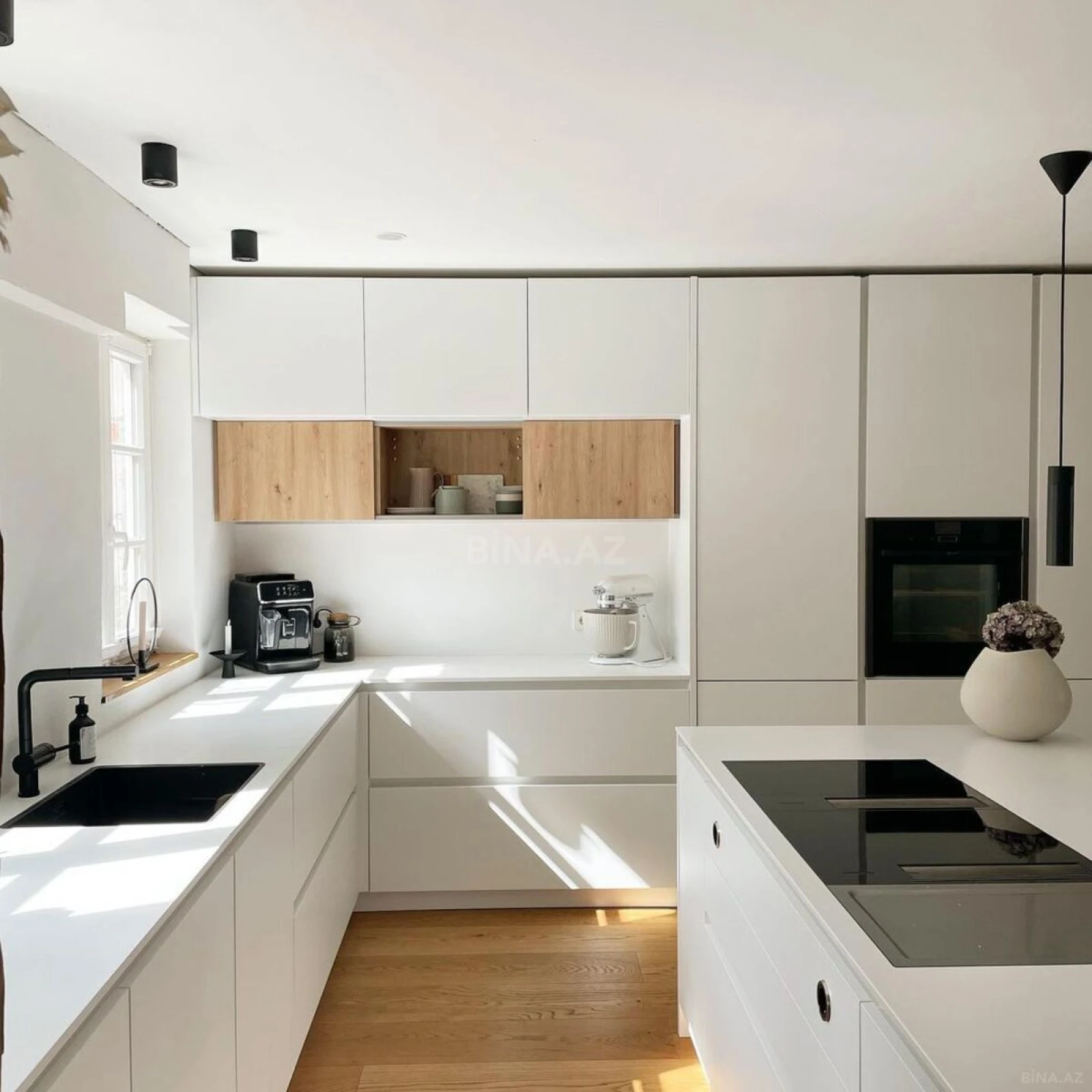 Kirayə verilir 2 otaqlı mənzil 125 m²