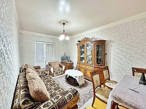 Satılır 3 otaqlı mənzil 90 m²