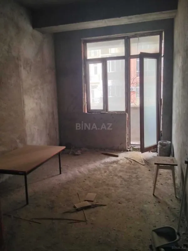 Satılır 2 otaqlı mənzil 82.8 m²
