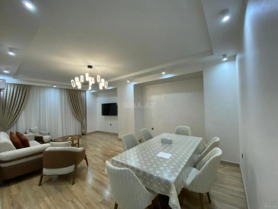 Kirayə verilir 3 otaqlı mənzil 148 m²