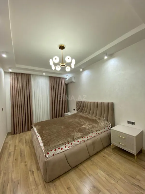 Kirayə verilir 3 otaqlı mənzil 148 m²