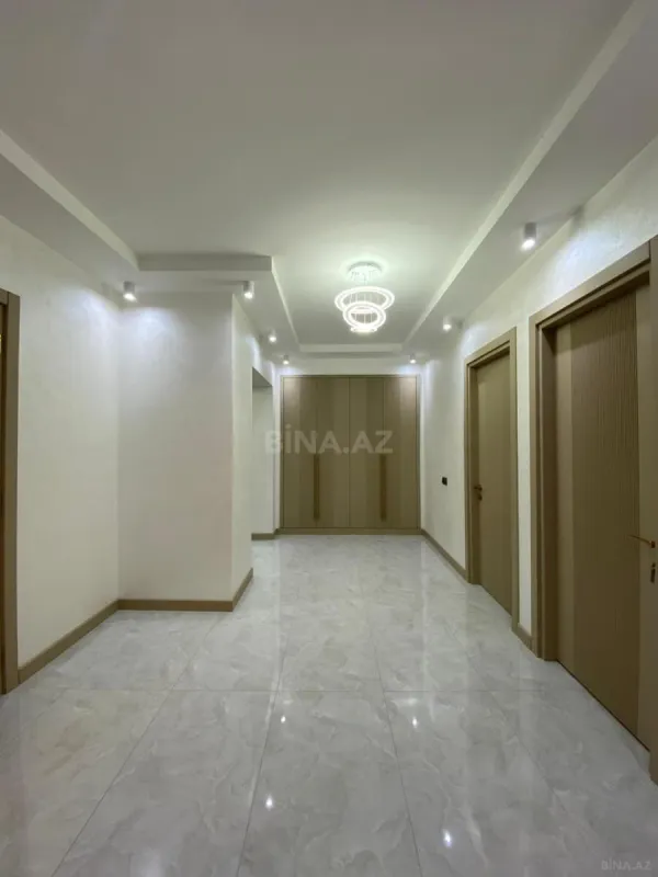 Kirayə verilir 3 otaqlı mənzil 148 m²