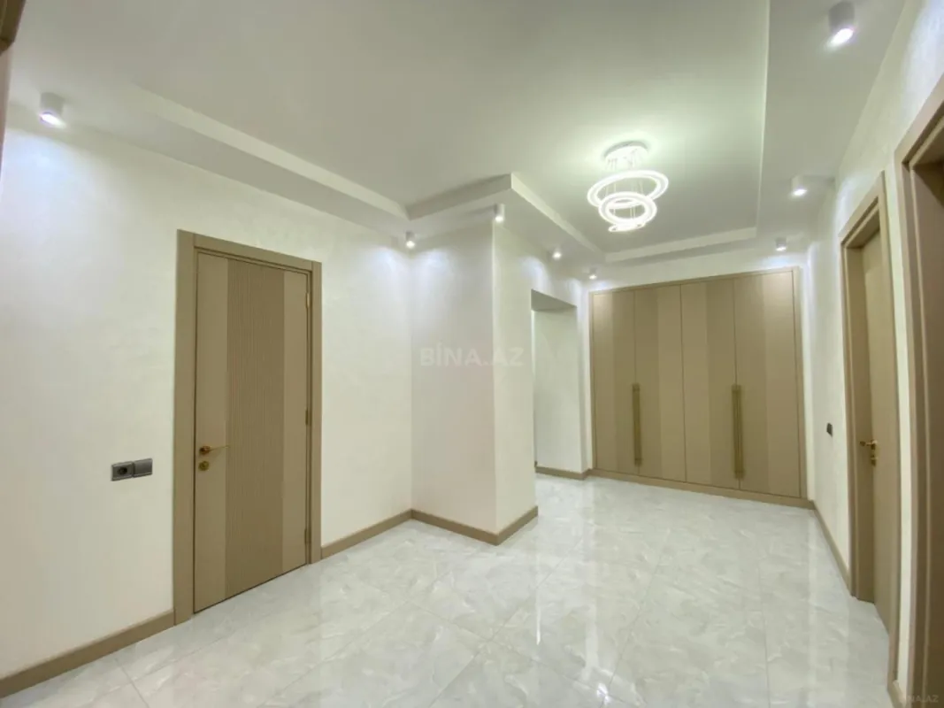 Kirayə verilir 3 otaqlı mənzil 148 m²