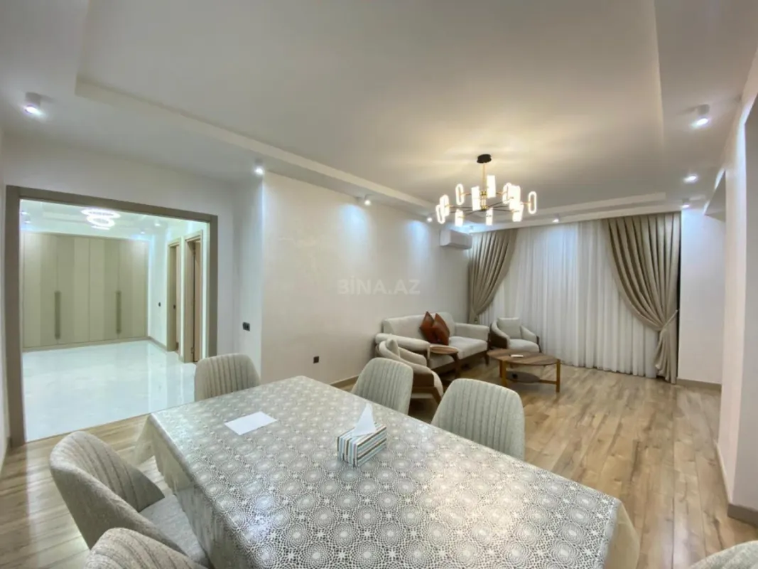 Kirayə verilir 3 otaqlı mənzil 148 m²