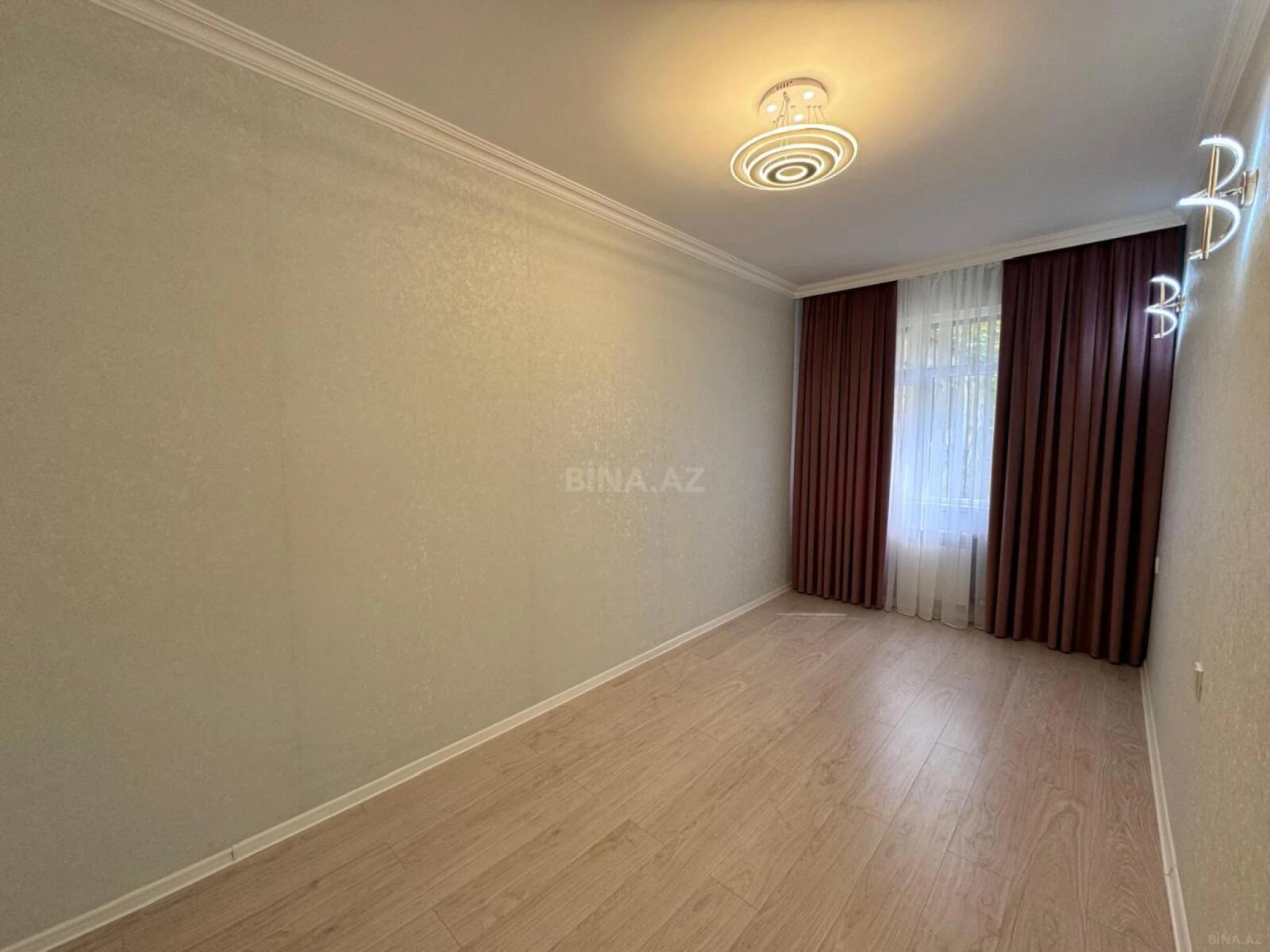 Satılır 2 otaqlı mənzil 53 m²