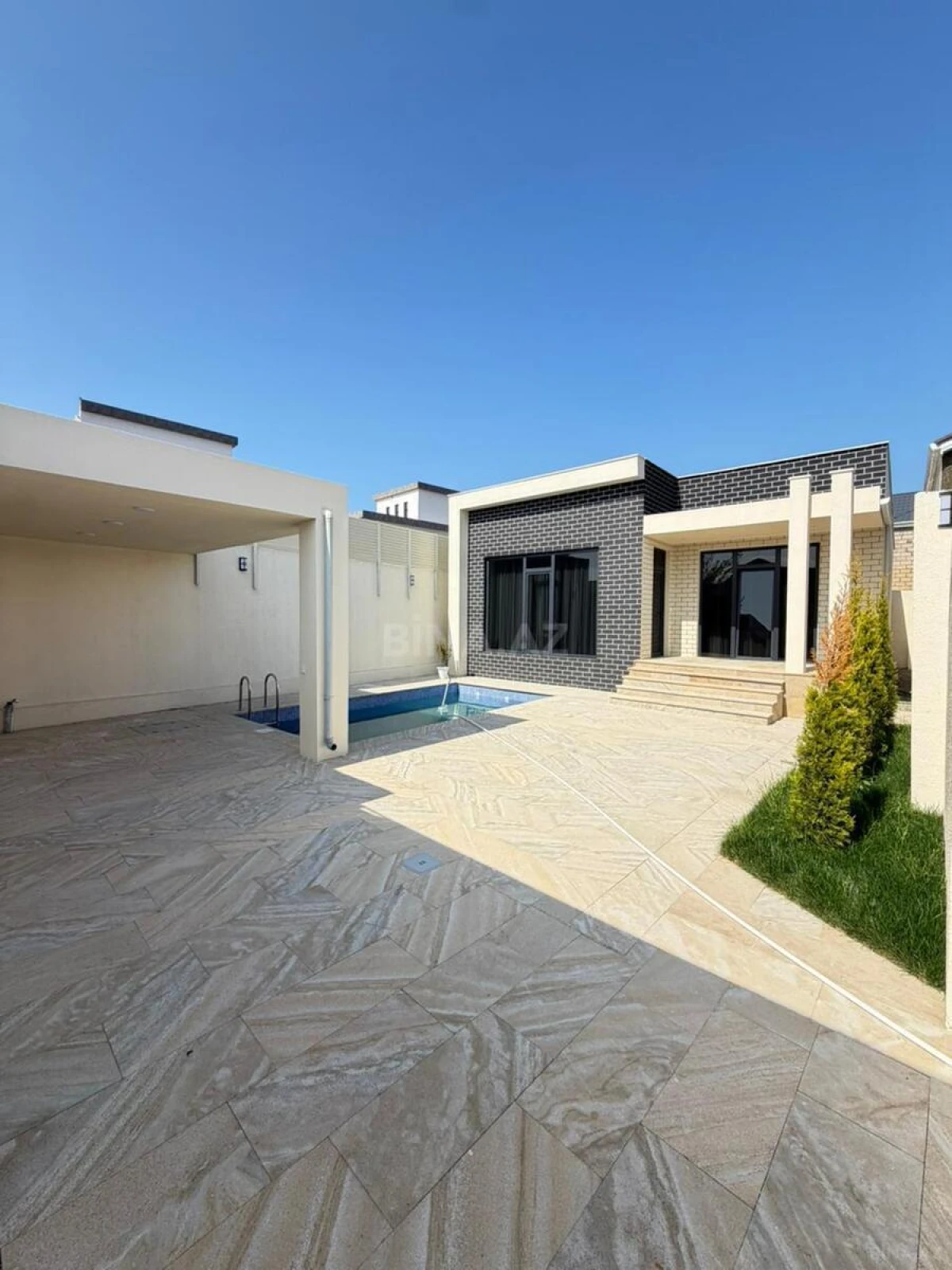 Satılır 4 otaqlı həyət evi 150 m²