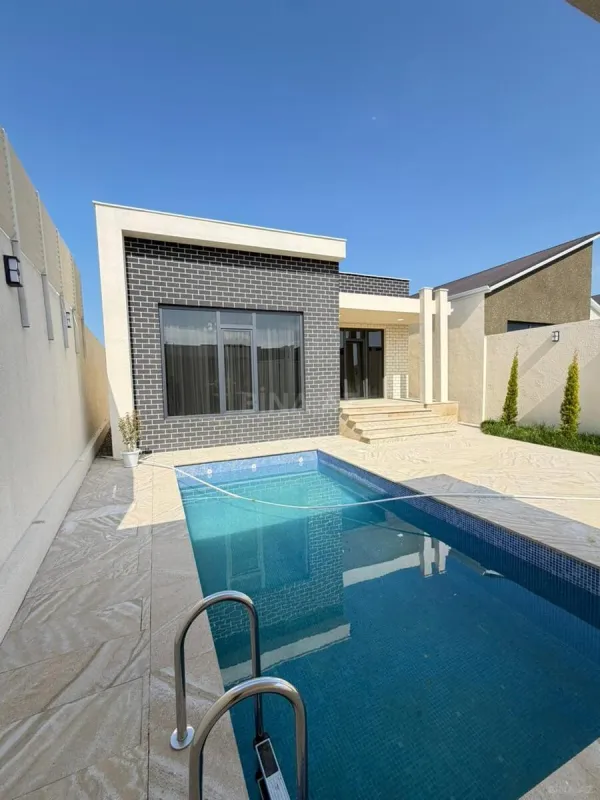 Satılır 4 otaqlı həyət evi 150 m²