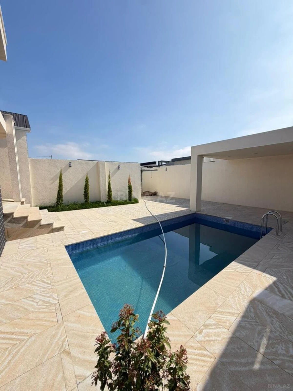 Satılır 4 otaqlı həyət evi 150 m²