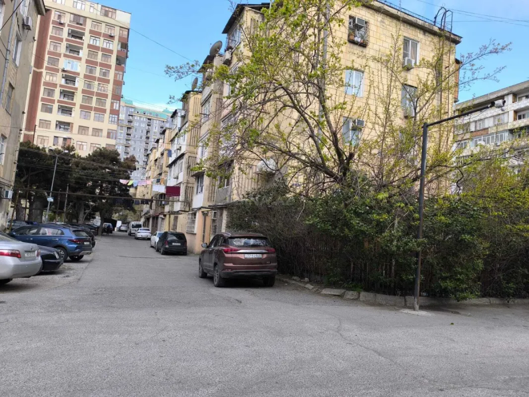 Satılır 2 otaqlı mənzil 50 m²