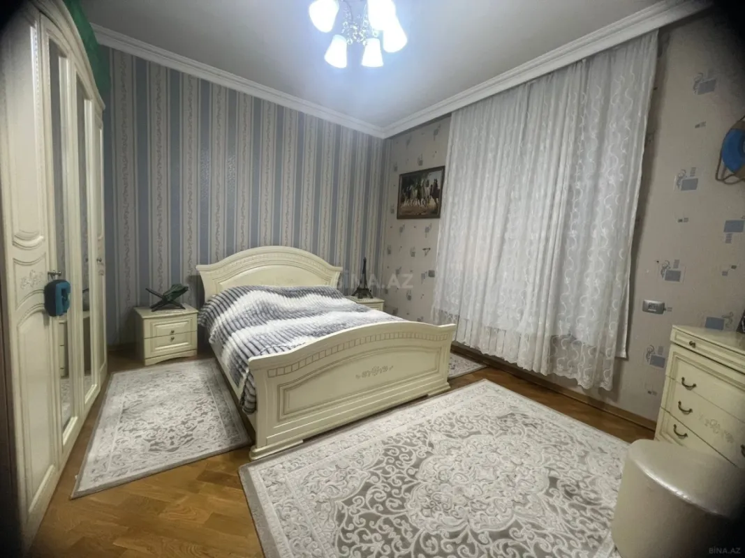 Satılır 4 otaqlı həyət evi 140 m²