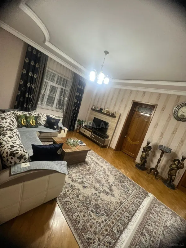 Satılır 4 otaqlı həyət evi 140 m²