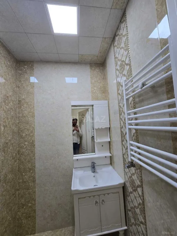 Kirayə verilir 2 otaqlı mənzil 68 m²