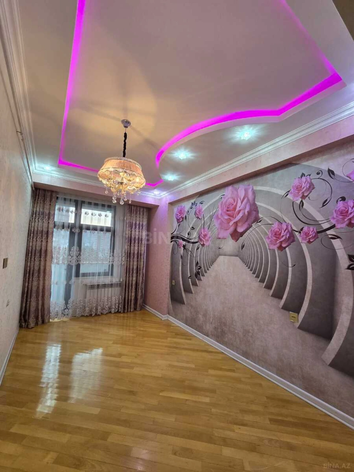 Kirayə verilir 2 otaqlı mənzil 68 m²