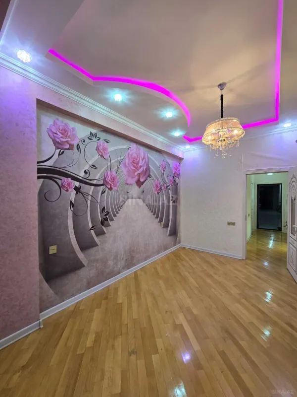 Kirayə verilir 2 otaqlı mənzil 68 m²