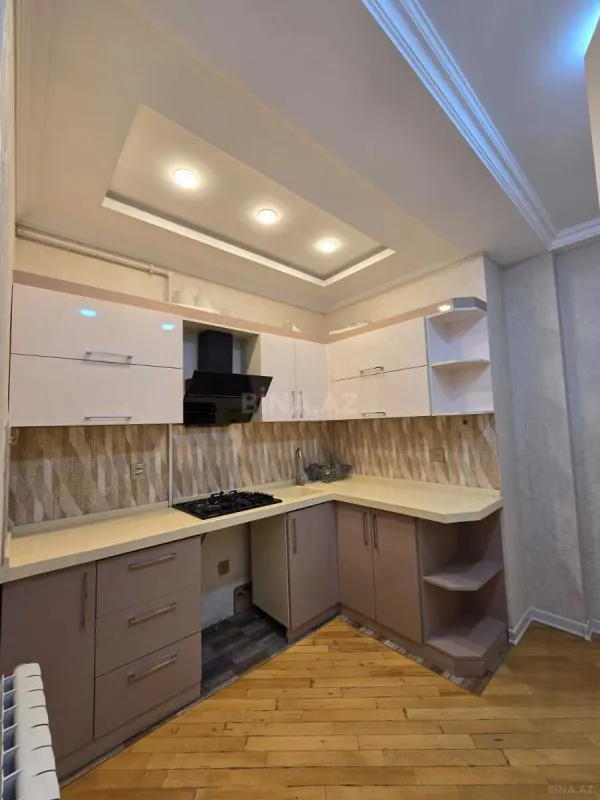 Kirayə verilir 2 otaqlı mənzil 68 m²