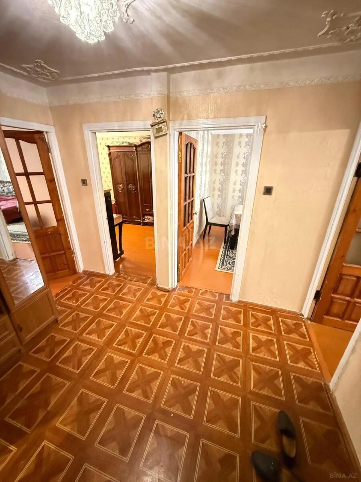 Satılır 4 otaqlı mənzil 90 m²