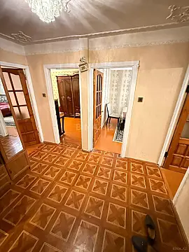 Satılır 4 otaqlı mənzil 90 m²