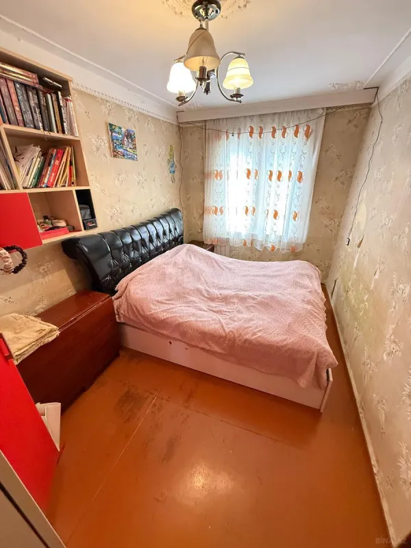 Satılır 4 otaqlı mənzil 90 m²