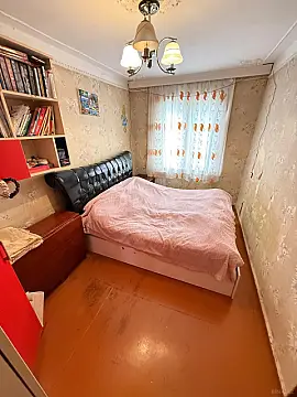 Satılır 4 otaqlı mənzil 90 m²