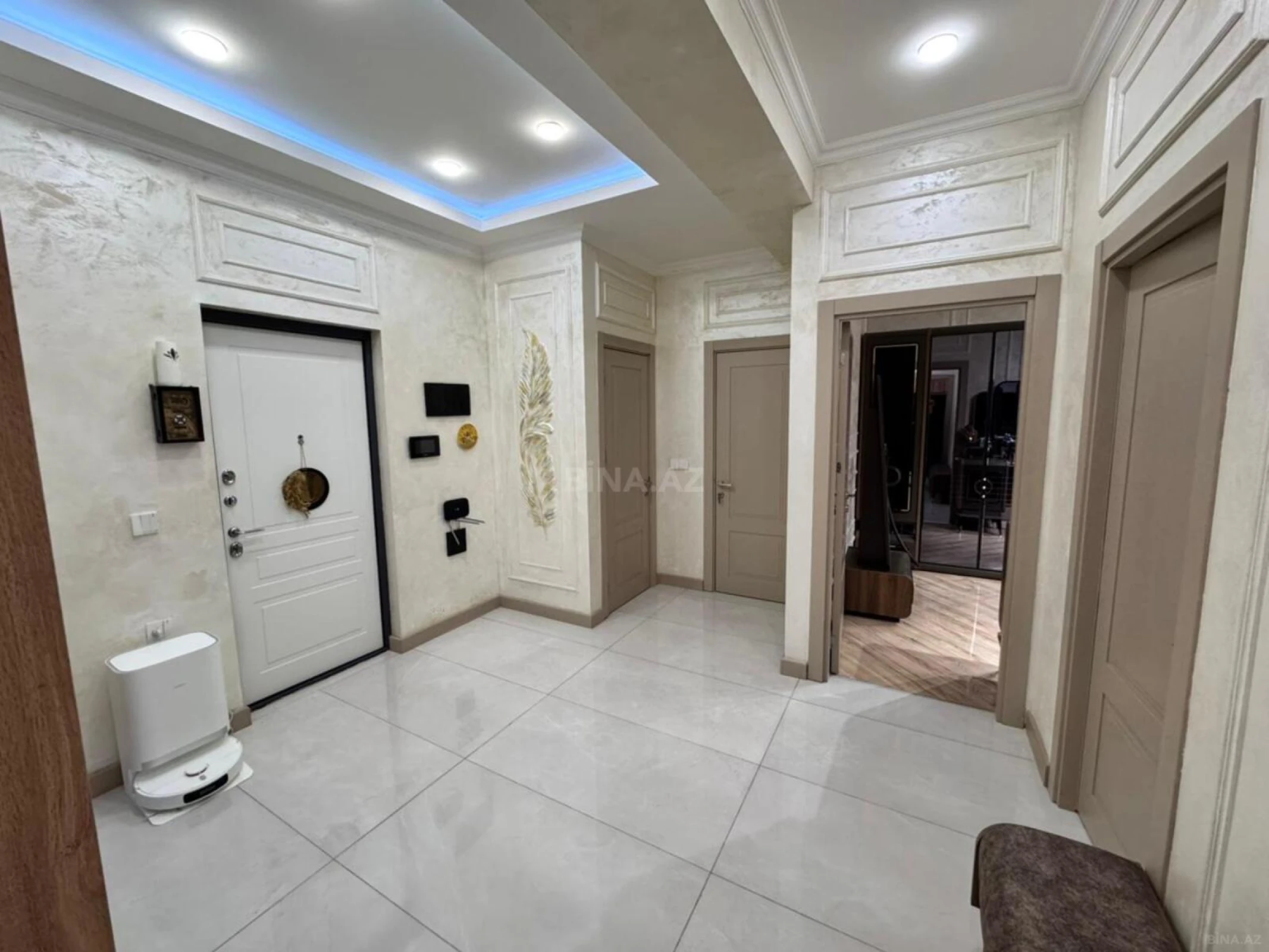 Satılır 2 otaqlı mənzil 89 m²