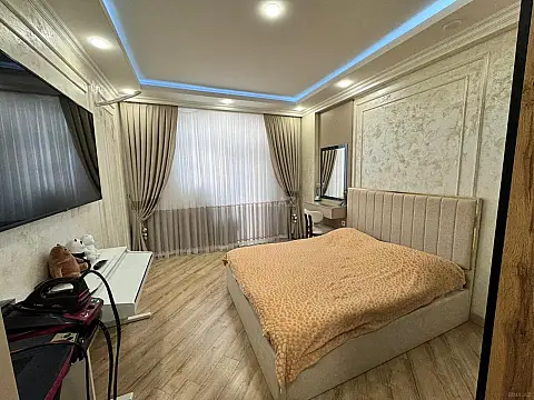 Satılır 2 otaqlı mənzil 89 m²