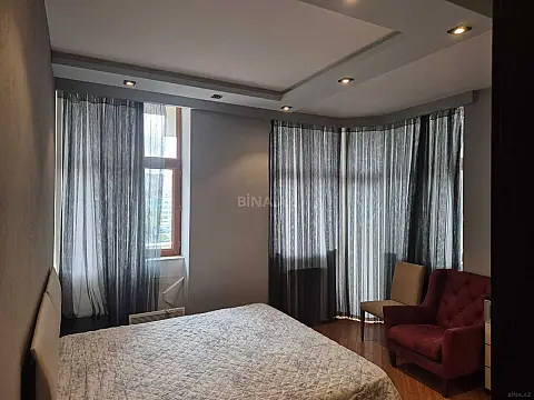 Kirayə verilir 3 otaqlı mənzil 120 m²