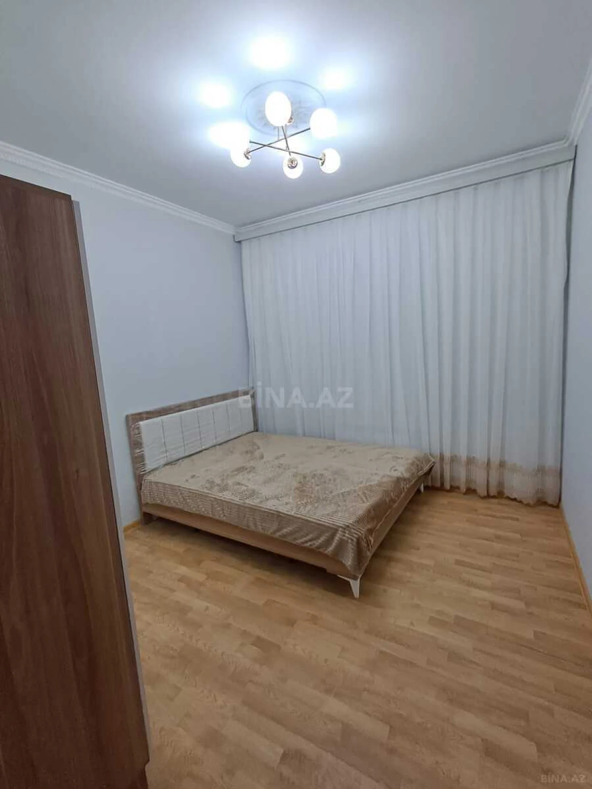 Kirayə verilir 3 otaqlı mənzil 100 m²