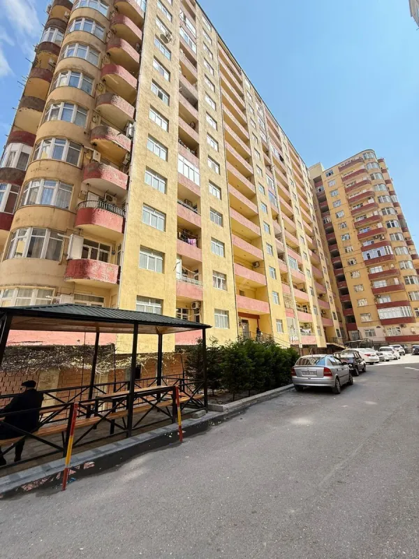Satılır 2 otaqlı mənzil 52 m²