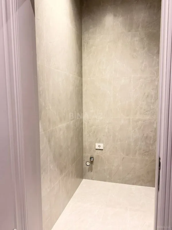 Satılır 2 otaqlı mənzil 76 m²