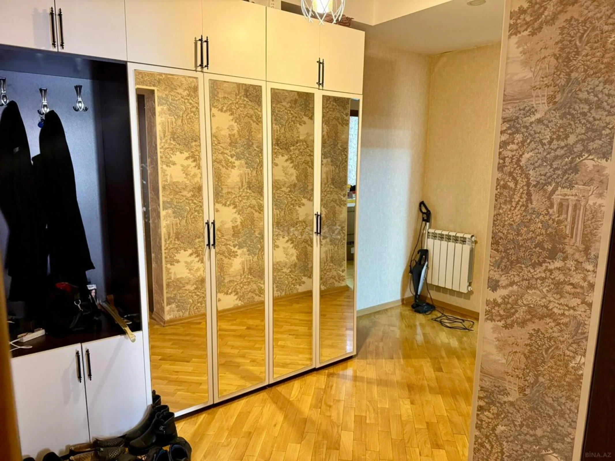 Satılır 2 otaqlı mənzil 80 m²