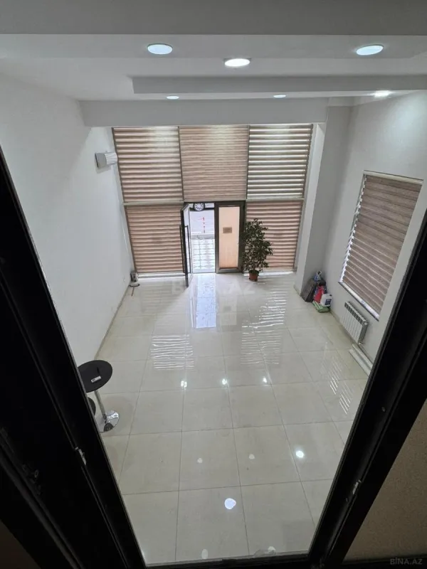 Kirayə verilir obyekt 105 m²