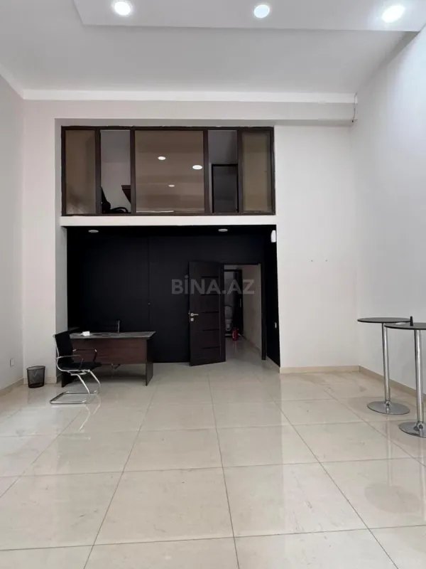 Kirayə verilir obyekt 105 m²