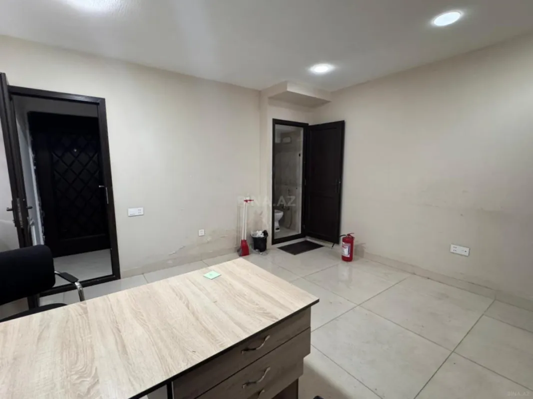 Kirayə verilir obyekt 105 m²