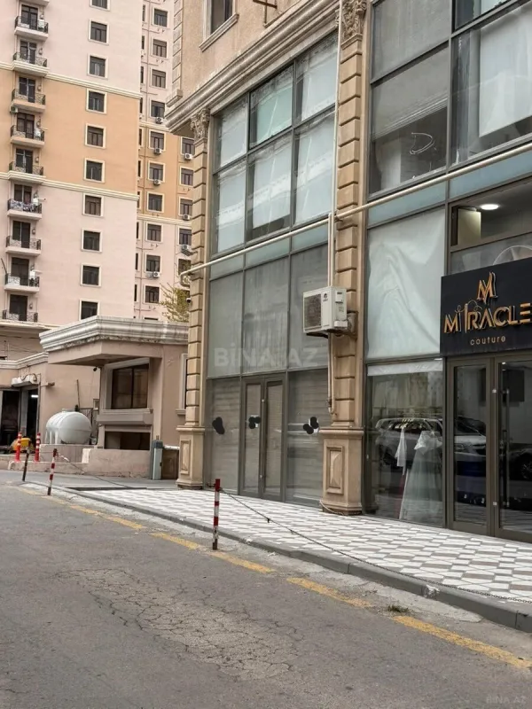 Kirayə verilir obyekt 105 m²