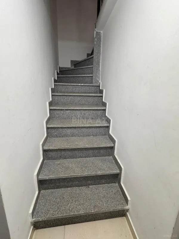 Kirayə verilir obyekt 105 m²