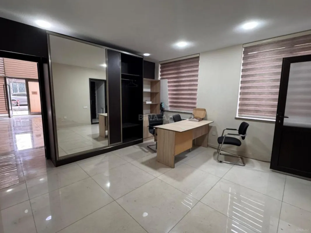 Kirayə verilir obyekt 105 m²