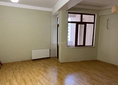 Satılır 3 otaqlı mənzil 125 m²