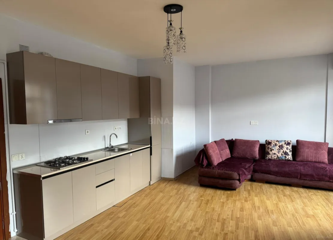 Satılır 3 otaqlı mənzil 125 m²