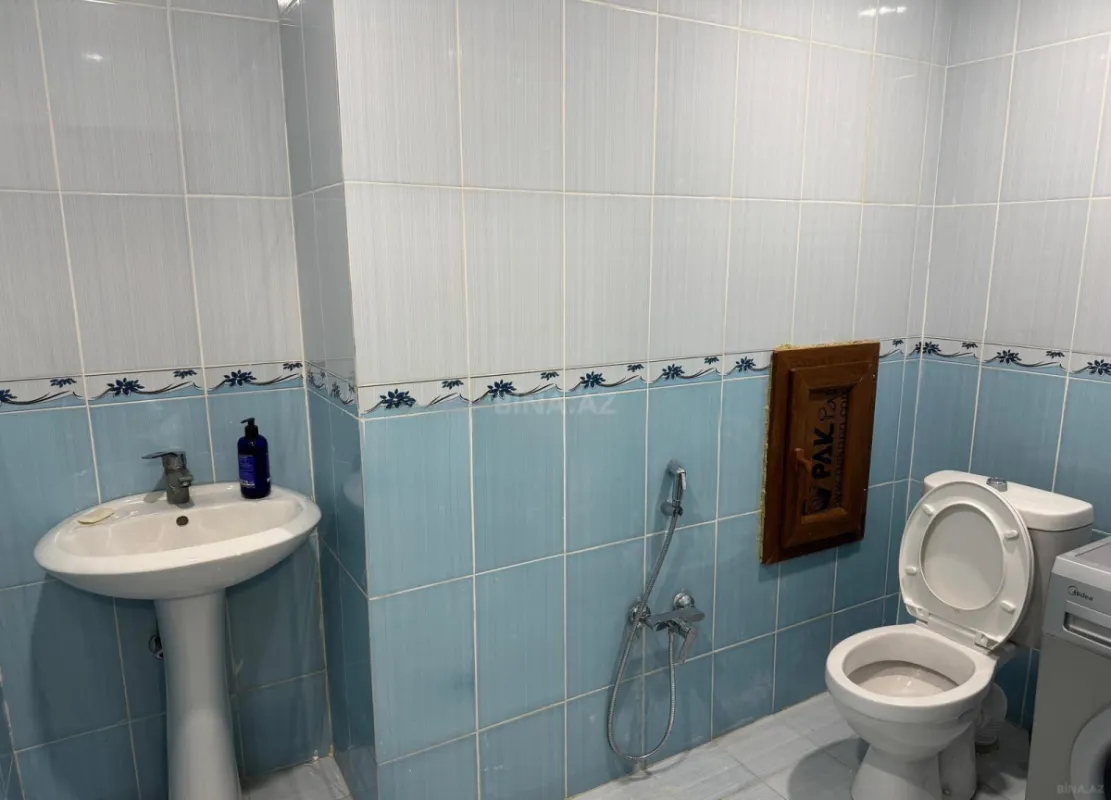 Satılır 3 otaqlı mənzil 125 m²