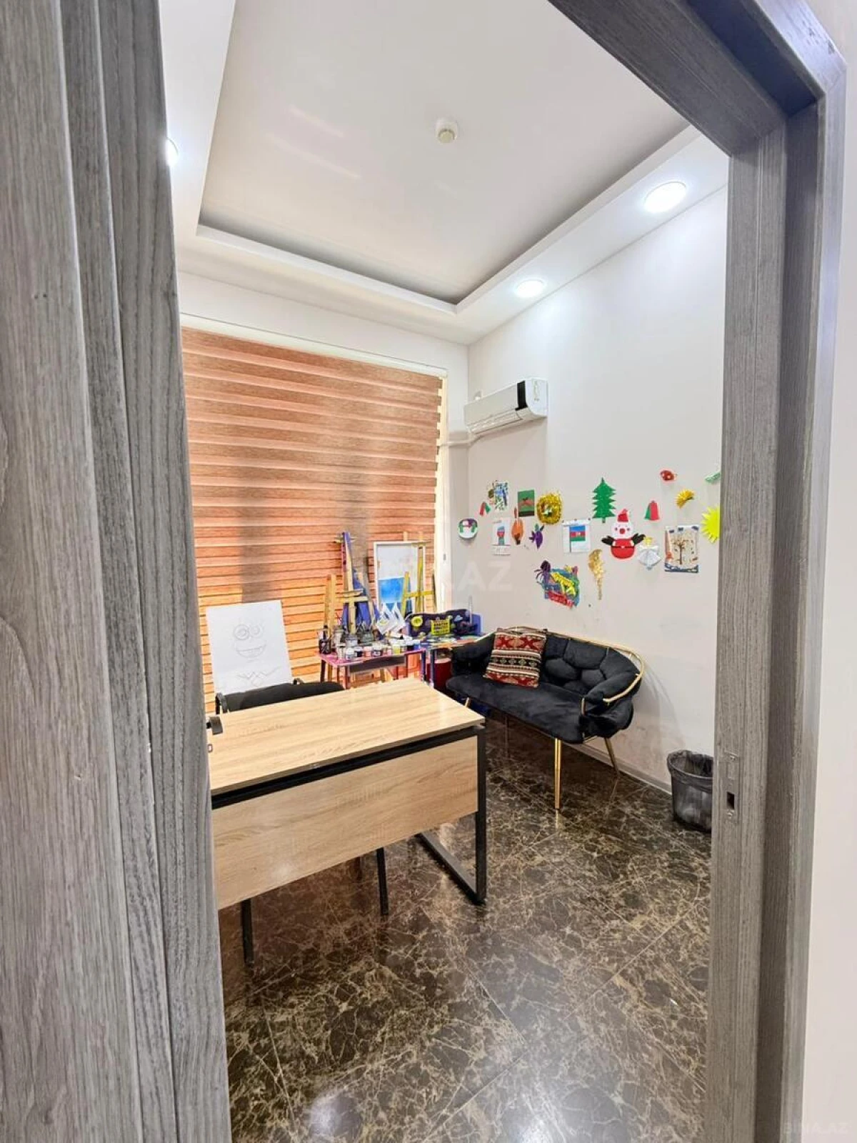 Kirayə verilir 7 otaqlı ofis 120 m²