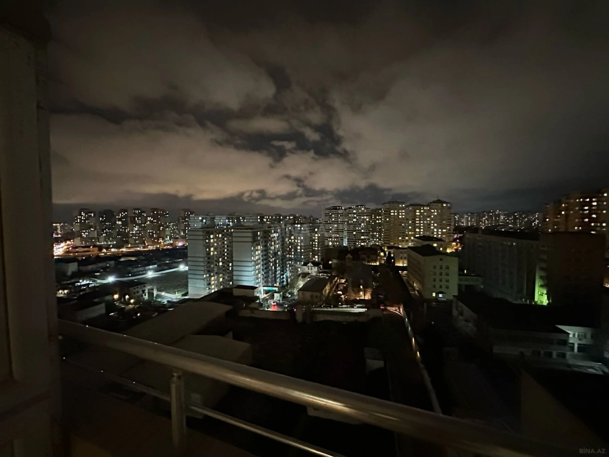 Kirayə verilir 3 otaqlı mənzil 104 m²