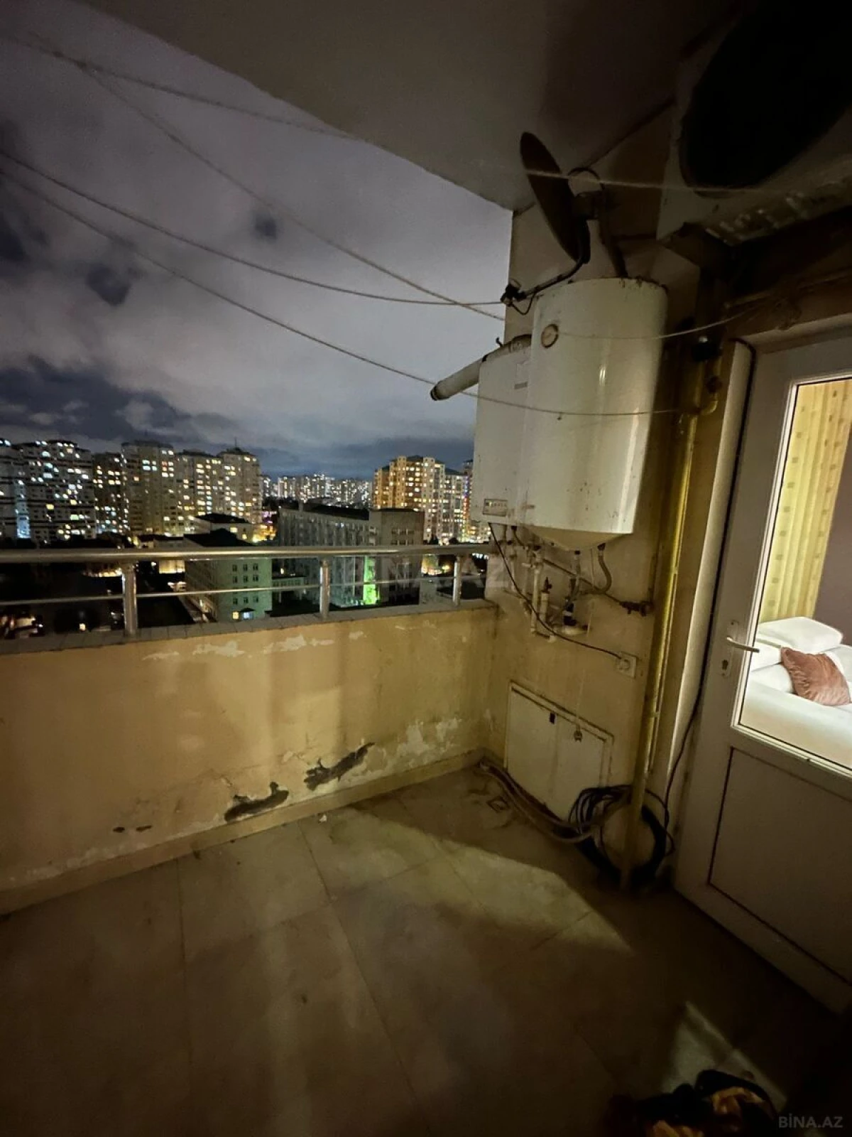 Kirayə verilir 3 otaqlı mənzil 104 m²