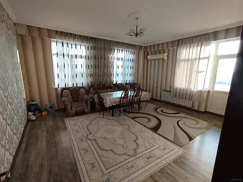 Kirayə verilir 2 otaqlı mənzil 92 m²