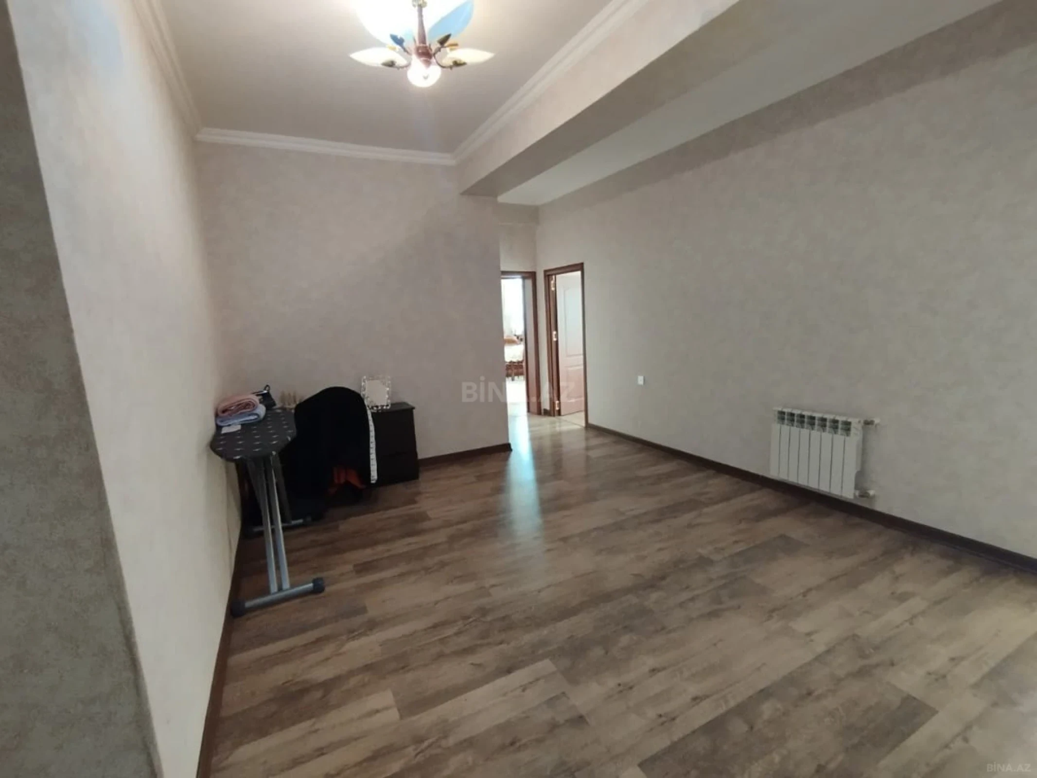 Kirayə verilir 2 otaqlı mənzil 92 m²