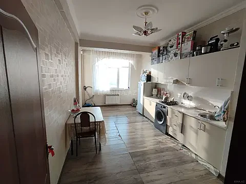 Kirayə verilir 2 otaqlı mənzil 92 m²