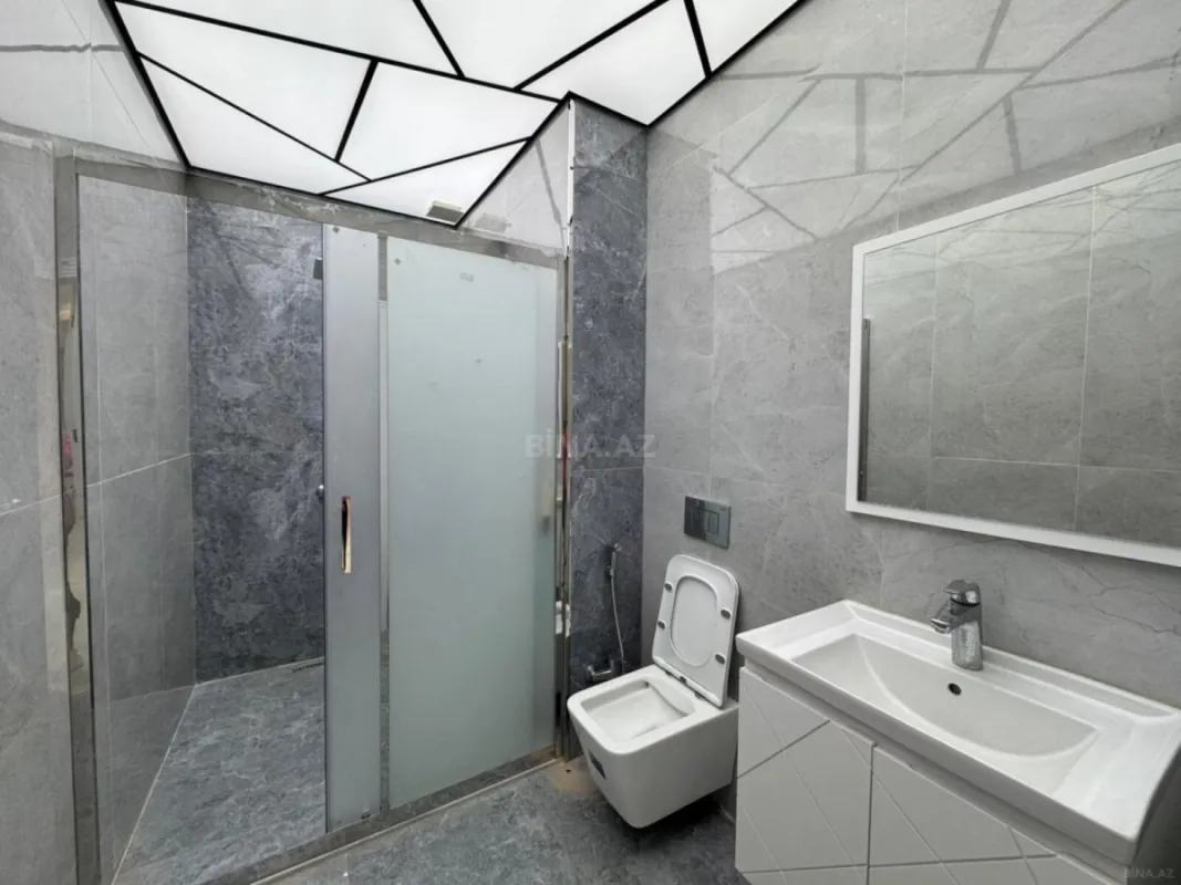Satılır 2 otaqlı mənzil 76 m²