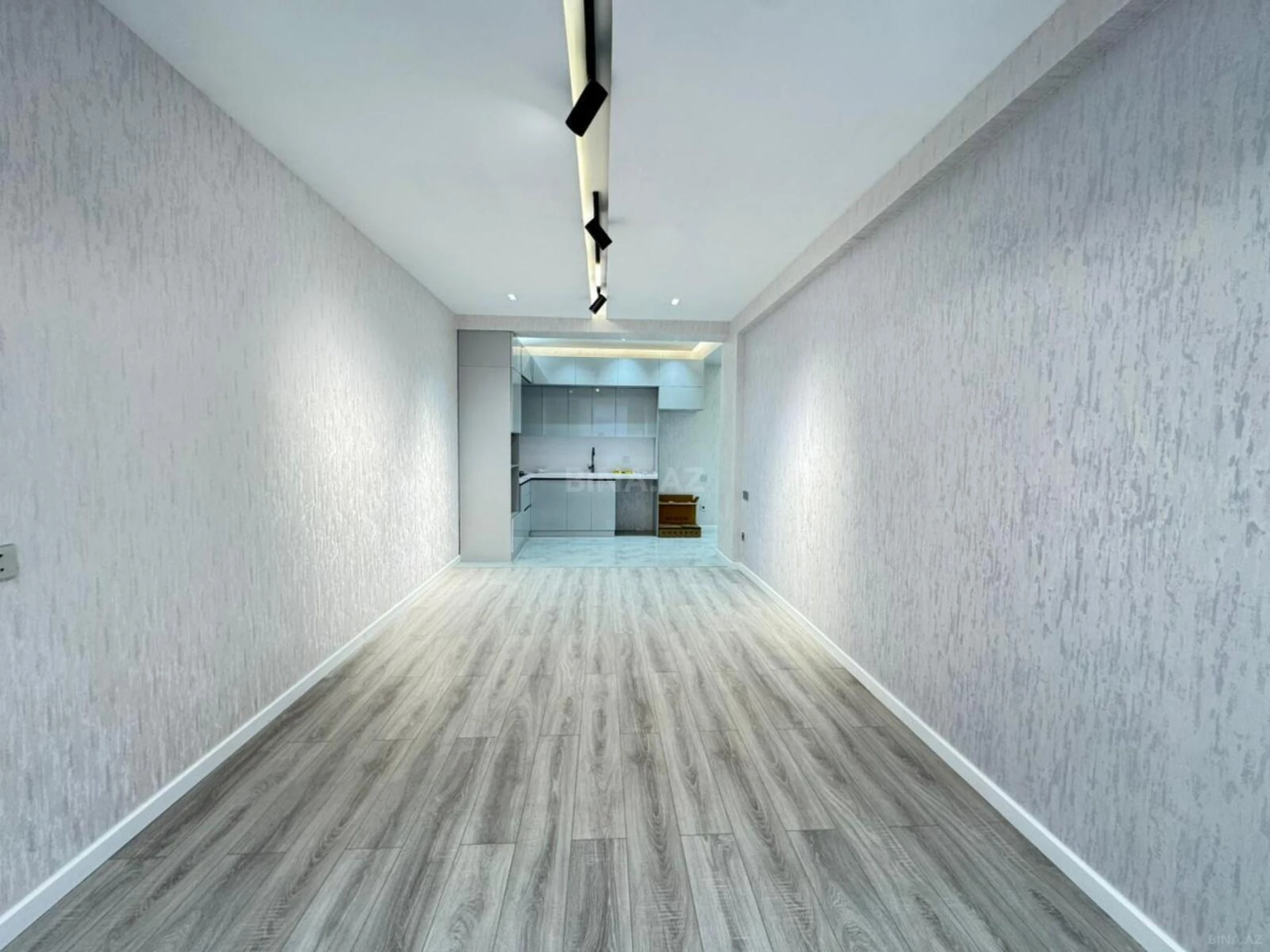 Satılır 2 otaqlı mənzil 76 m²