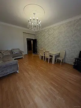 Satılır 2 otaqlı mənzil 70 m²